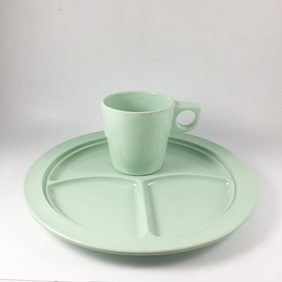 Melmac Divided Plate and Matching Cup Jadite Green Set Mint - Picture 1 of 7